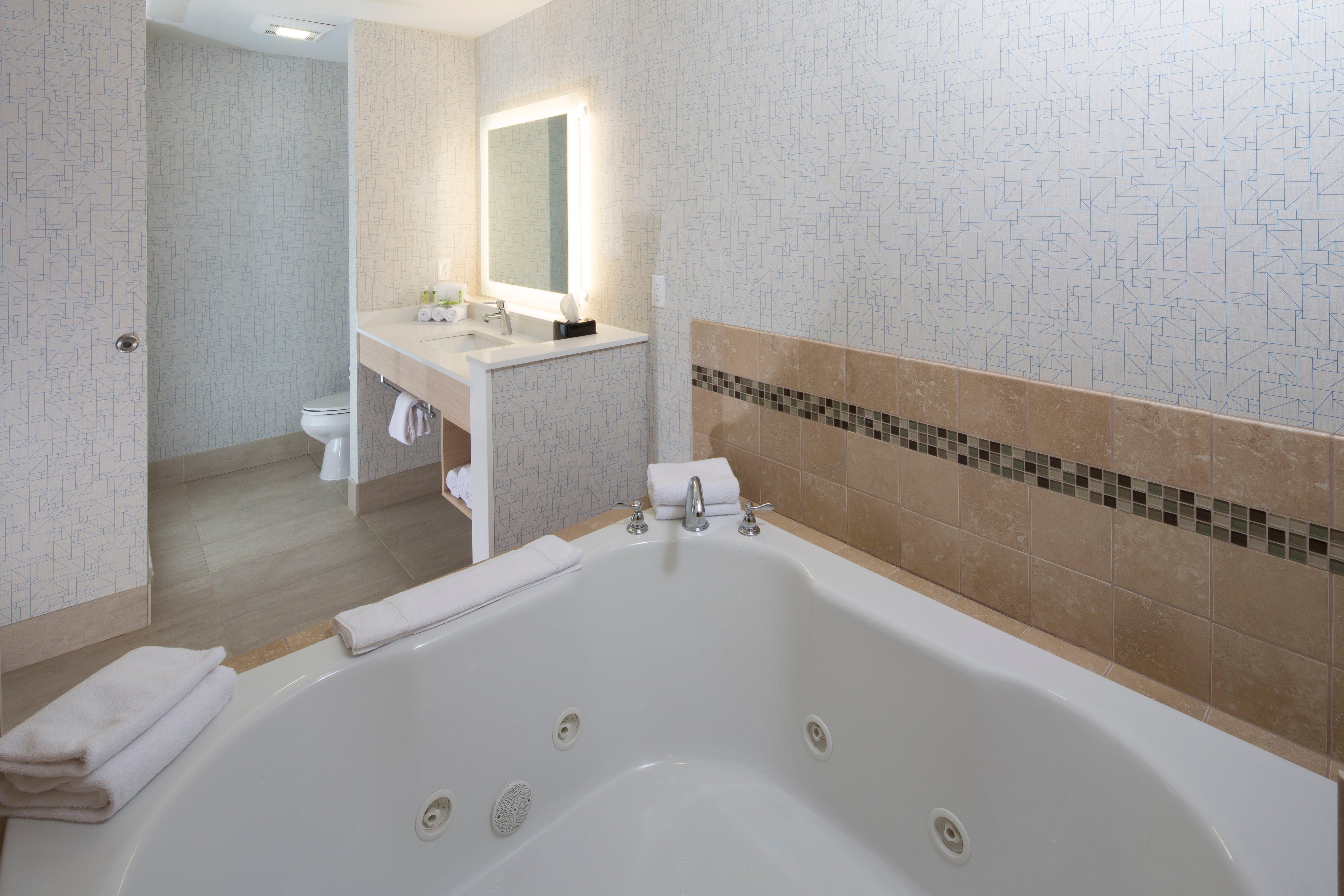 Holiday Inn Express & Suites Monroe By Ihg Eksteriør bilde